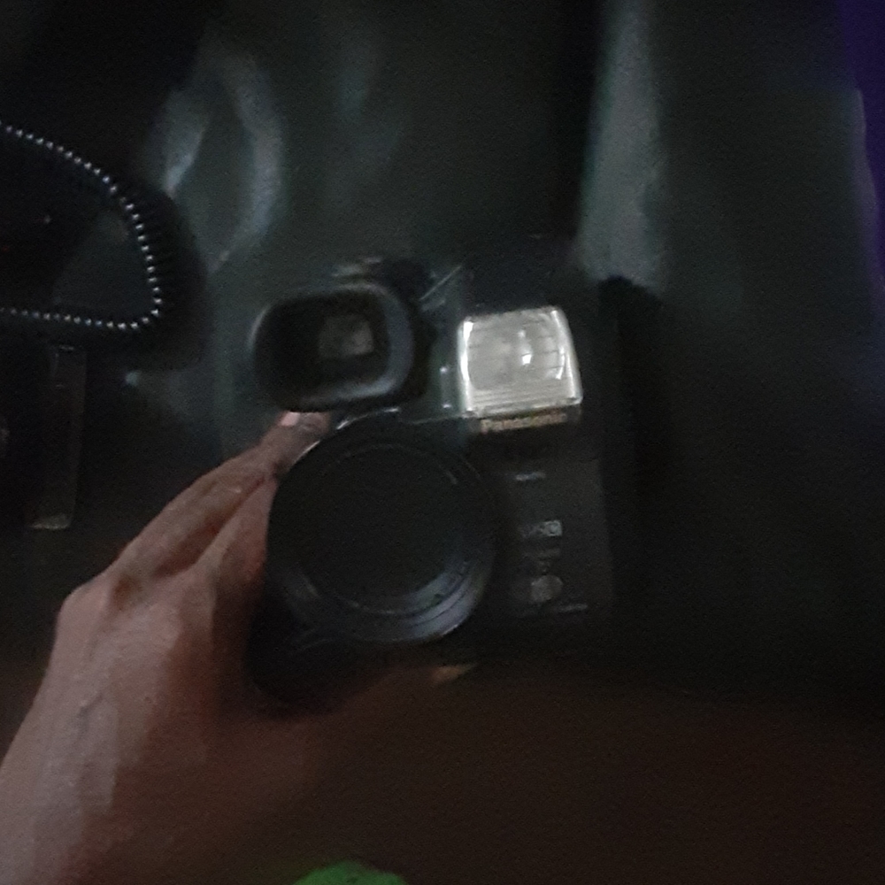 Palmcorder - Picture 4 of 7